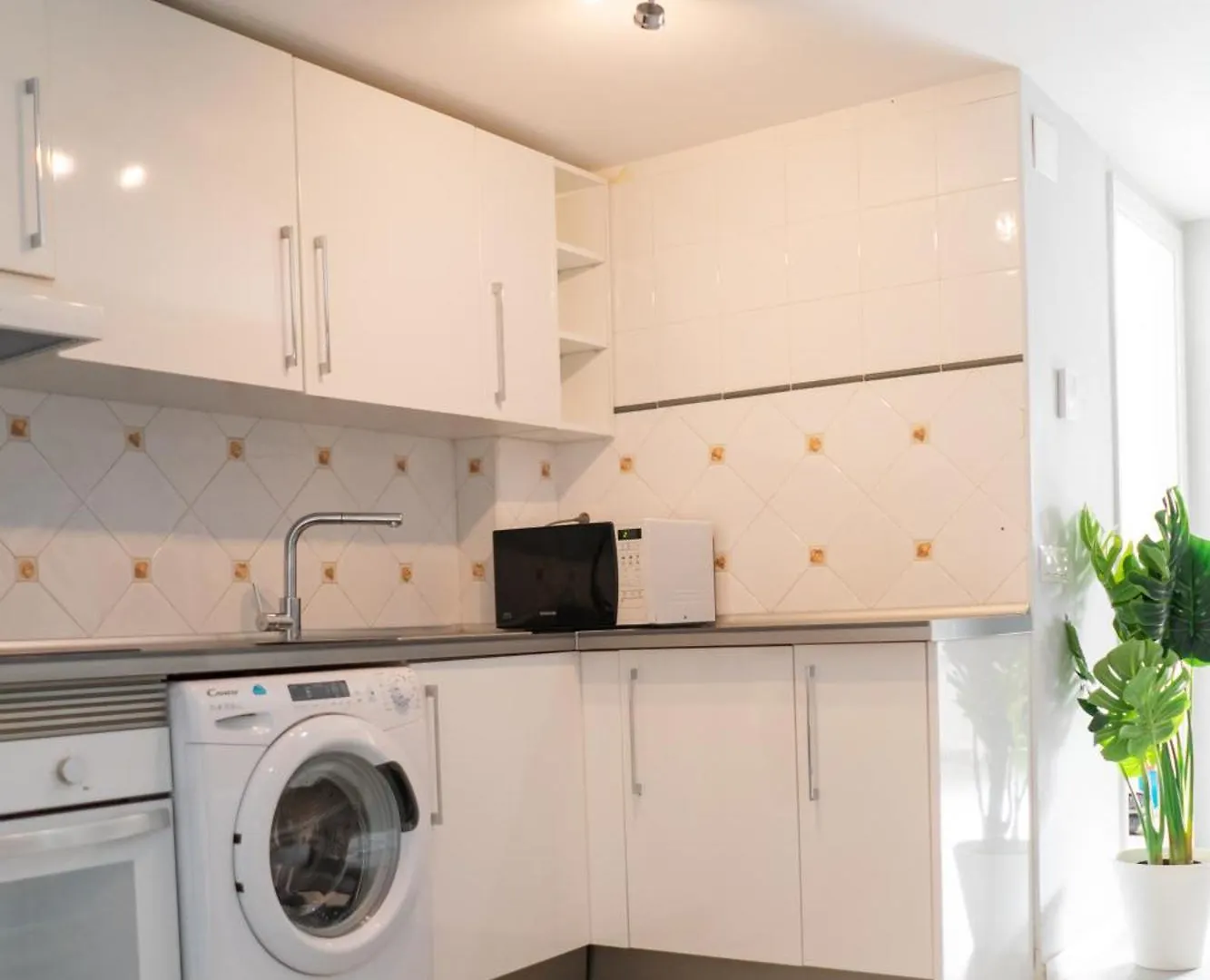 3 Rooms Y 3 Baths Y Aparcamiento Catedral Málaga Apartman
